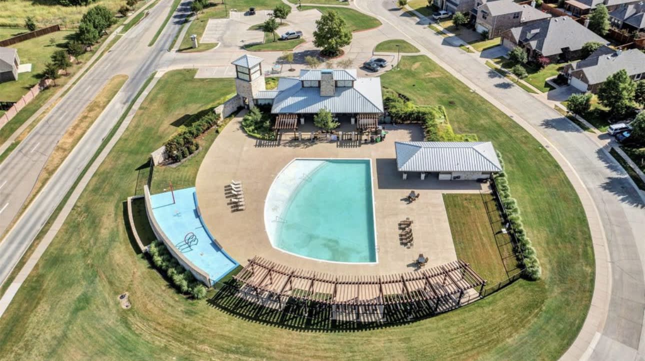 16048 Crosslake Ct – photo 2
