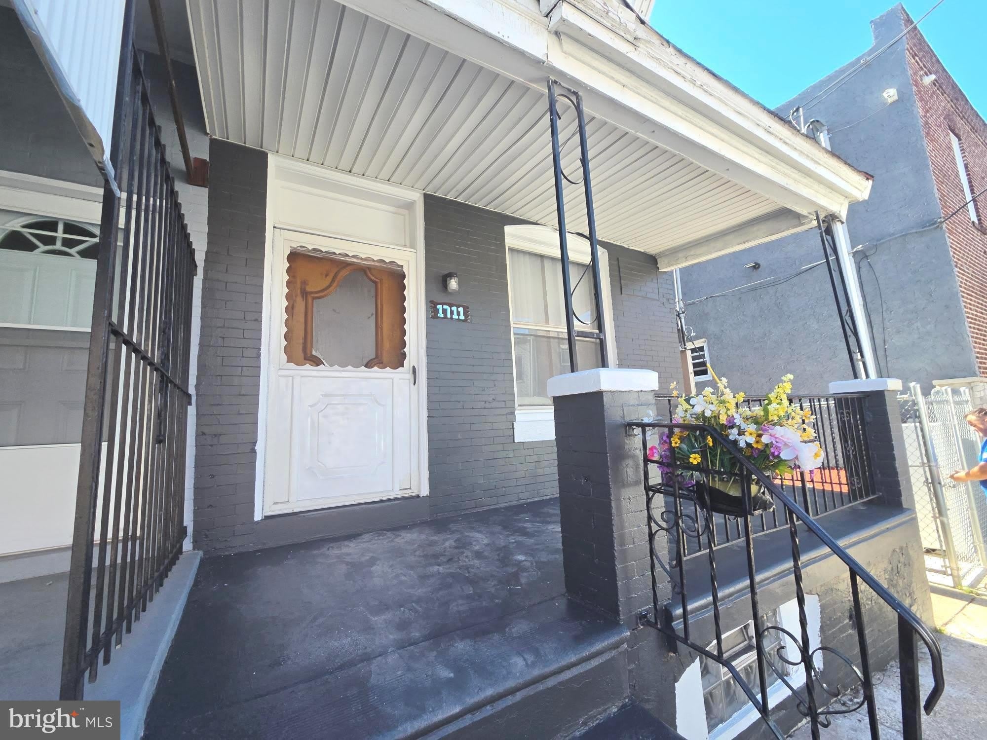 1711 N Aberdeen Street – photo 1