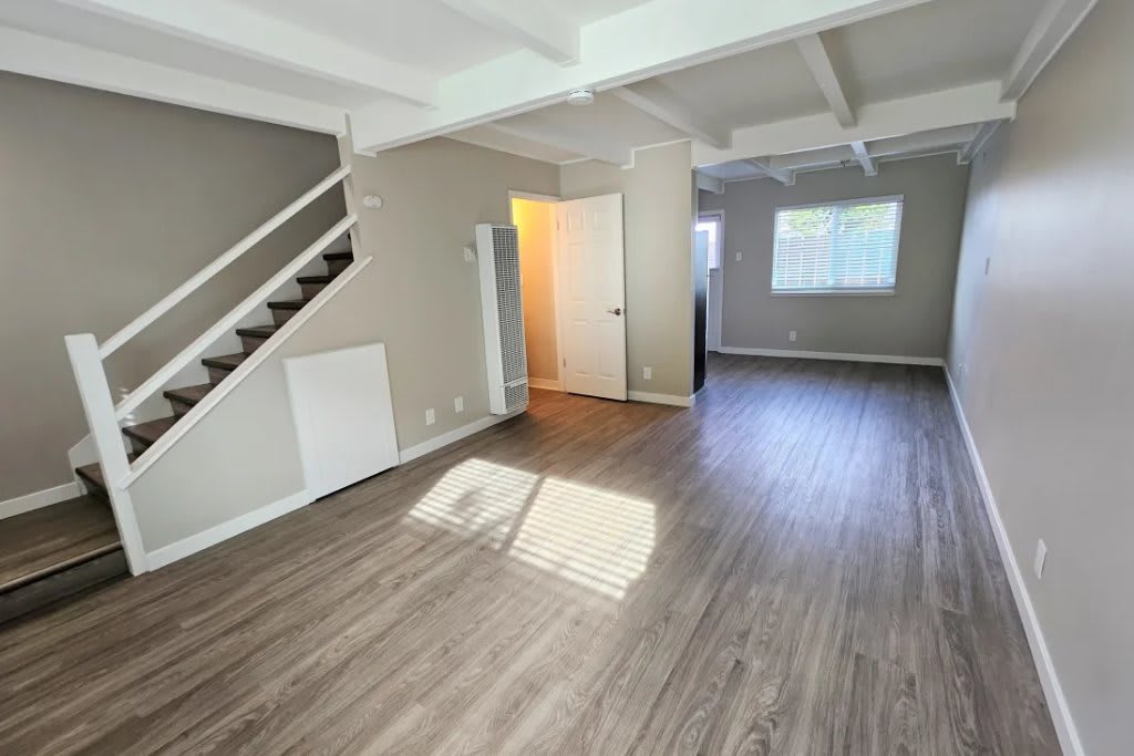 Upper Level 2 Bed 2 Bath Condo In Gated North Salinas Community 932 Sq Ft – photo 4