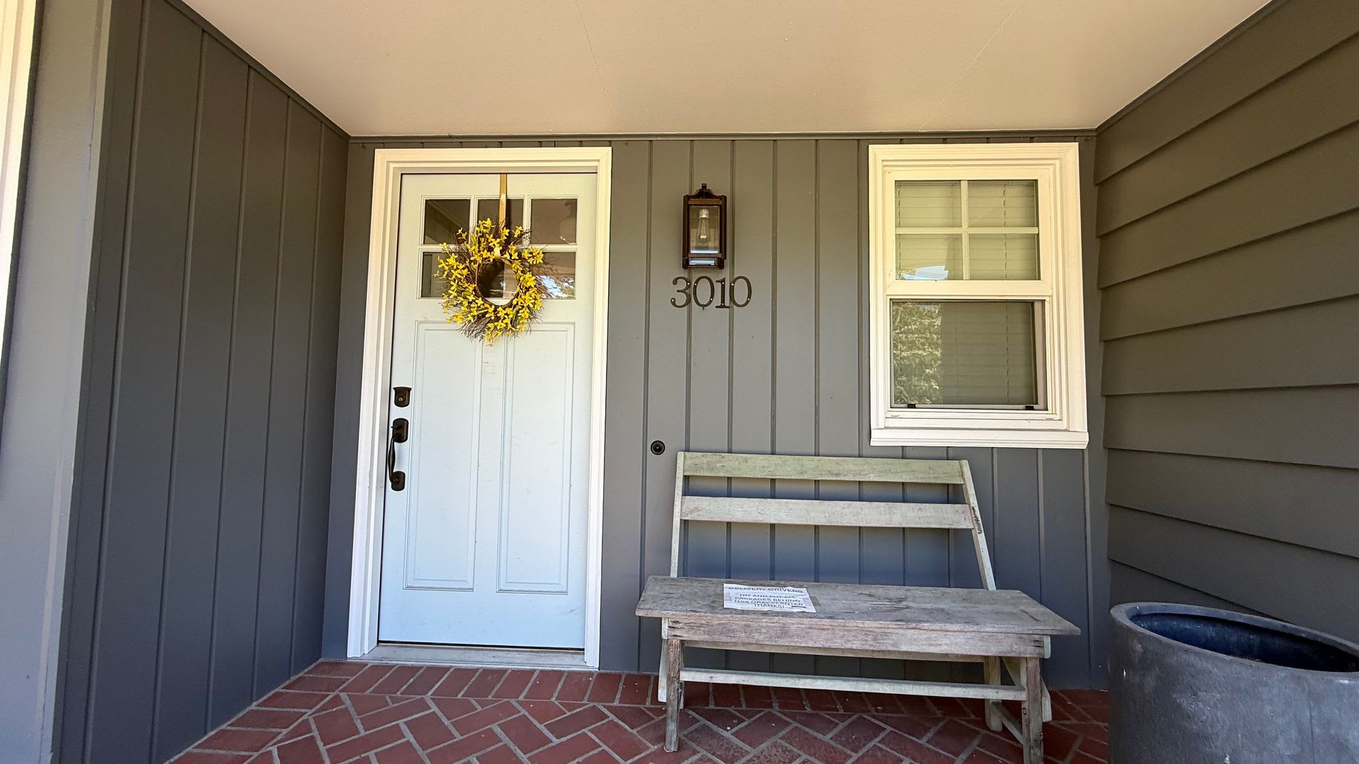Spacious 4-Bedroom Home Plus Large Bonus Space – West Slope Vista Hills – photo 2