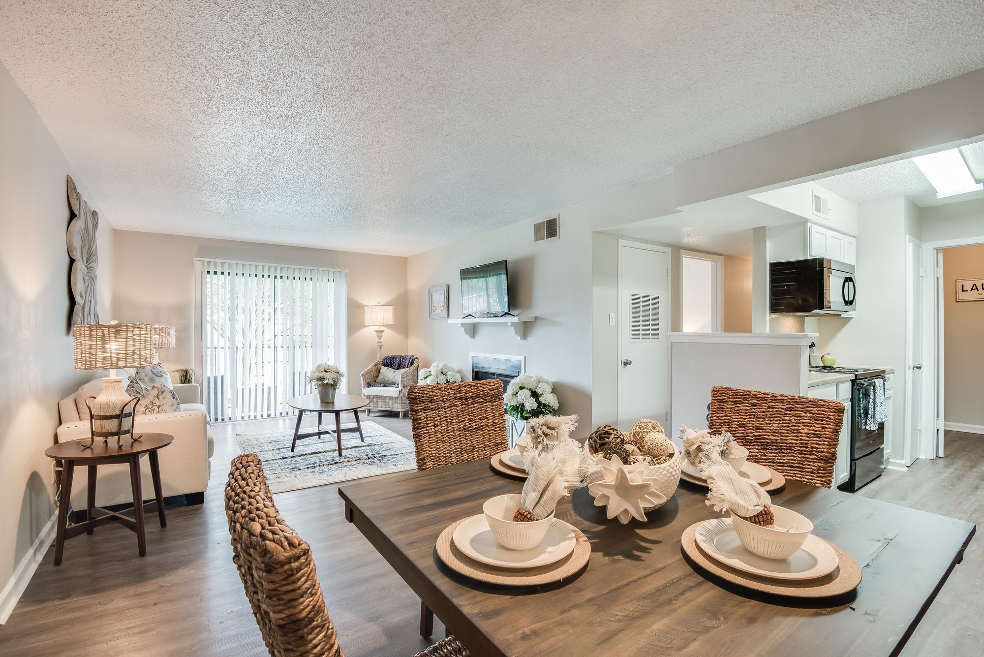 6010 Evangeline Street – photo 3
