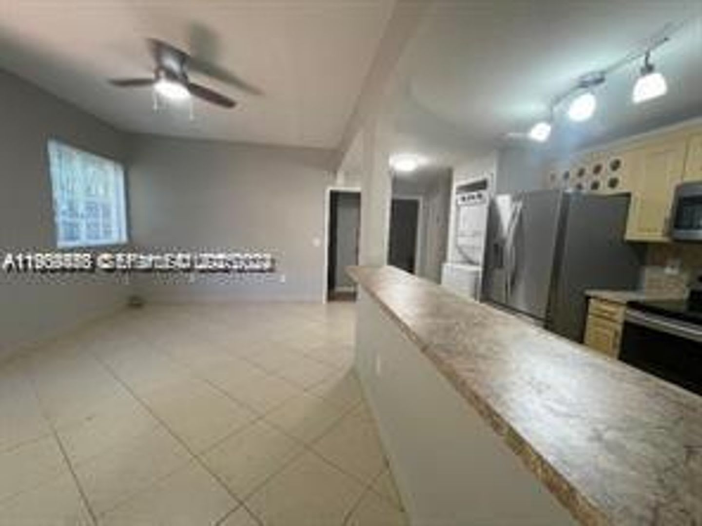 7542 Nw 175Th Street 7542 Hialeah Fl 33015 – photo 4