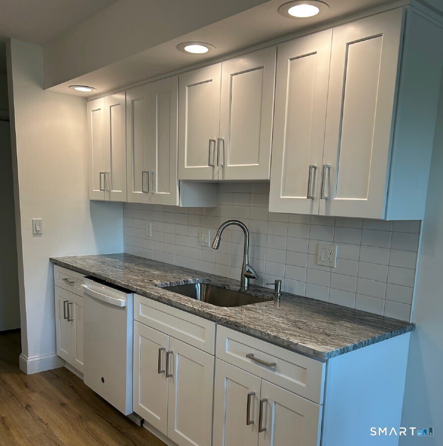 6 Canterbury Court – photo 3