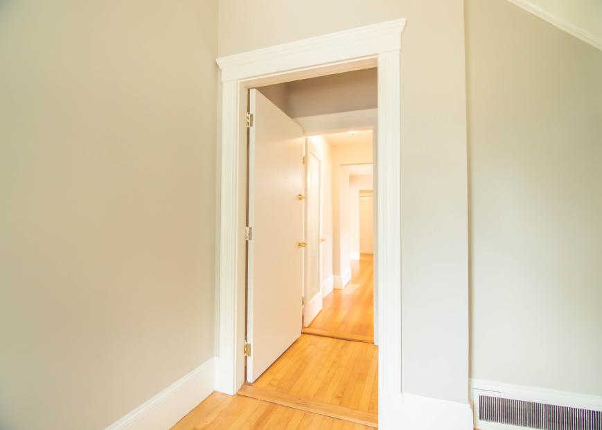 48 Oak Square Ave. – photo 3