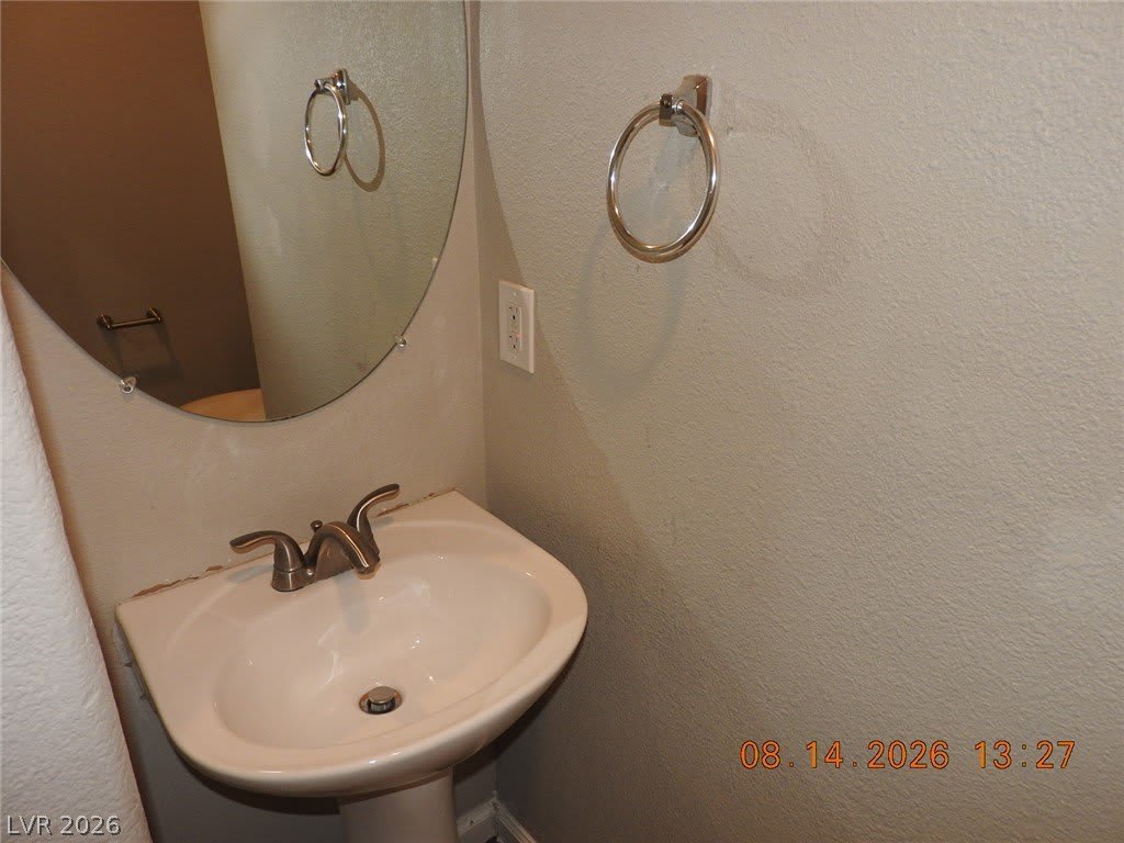 8416 VIANSA LOMA Avenue – photo 4