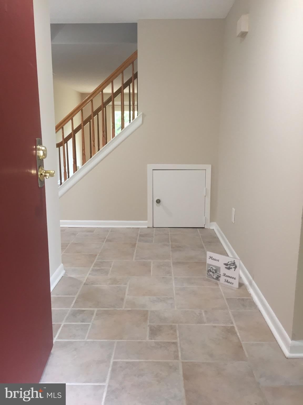 94 Tennyson Drive – photo 2