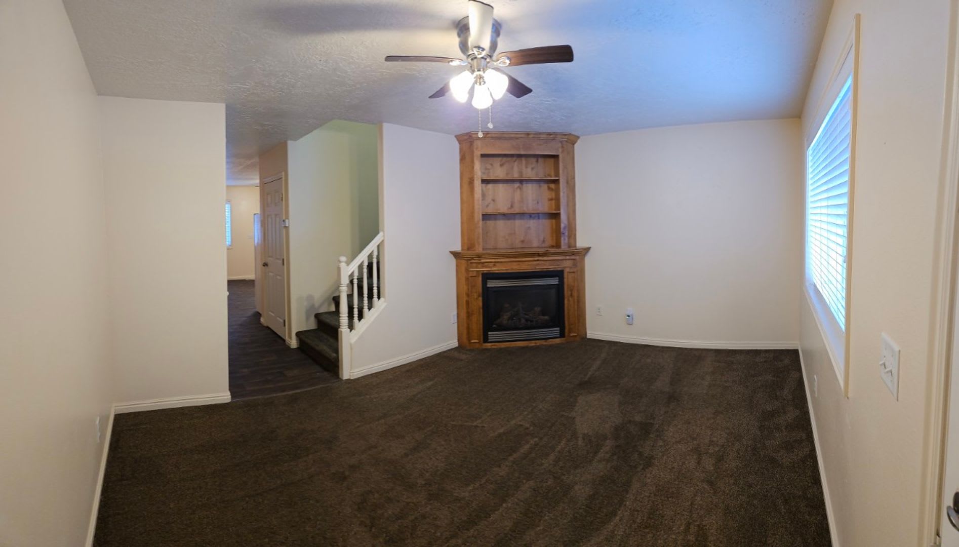 2 bed, 1.5 bath townhome in The Meadows – photo 3