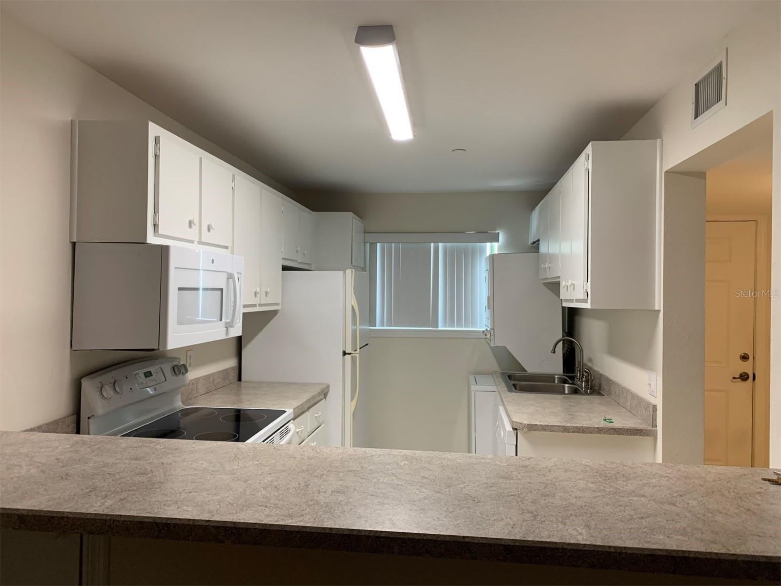 150 HARBORSIDE Avenue – photo 3