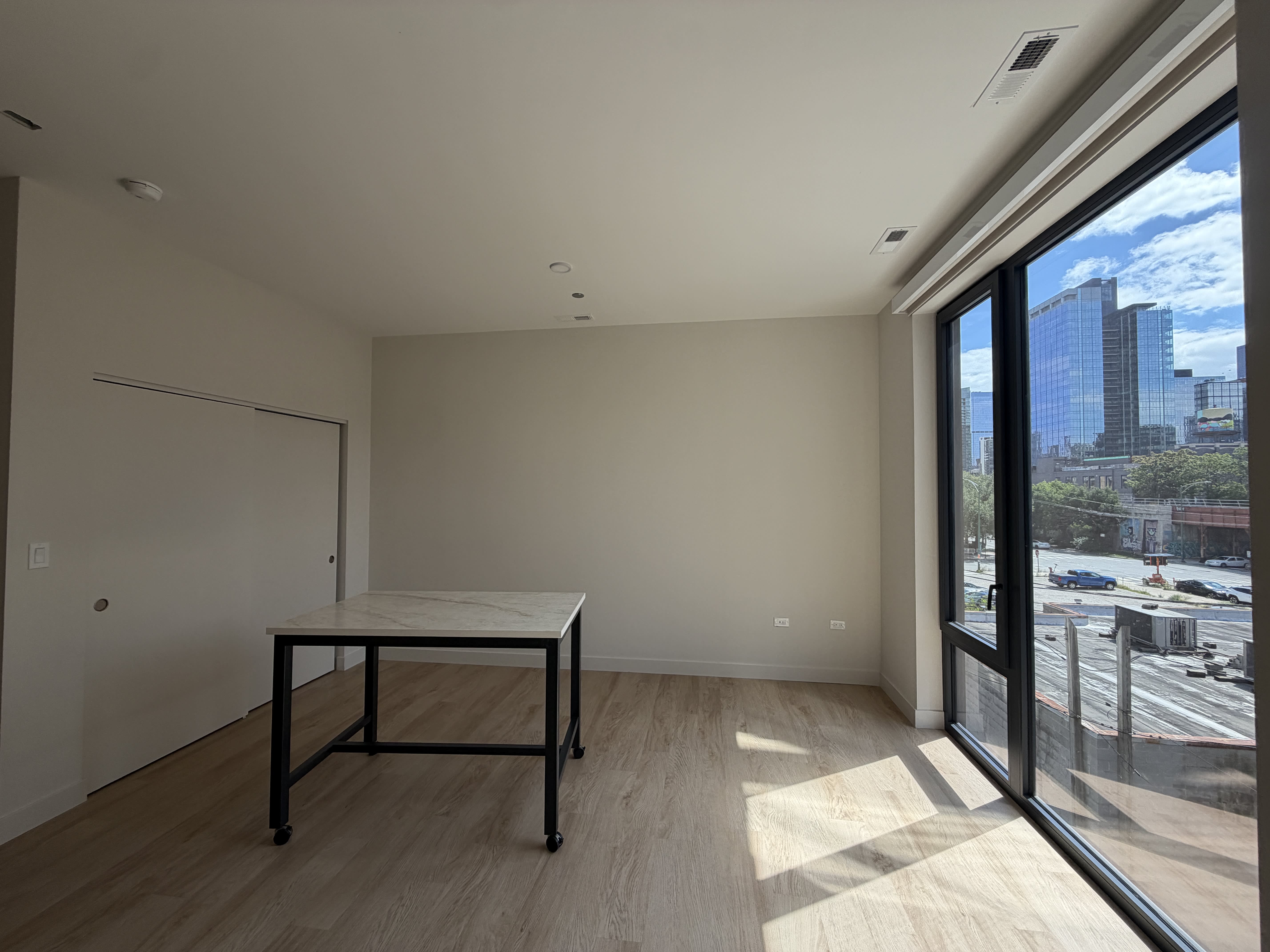 465 N Carpenter St – photo 5