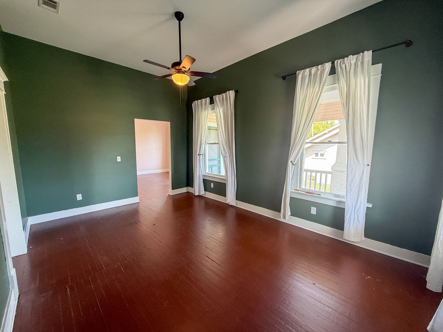 Charming 3 Bedroom 2 Bath Home in East Hill ~ Lawn Care Included! – photo 3
