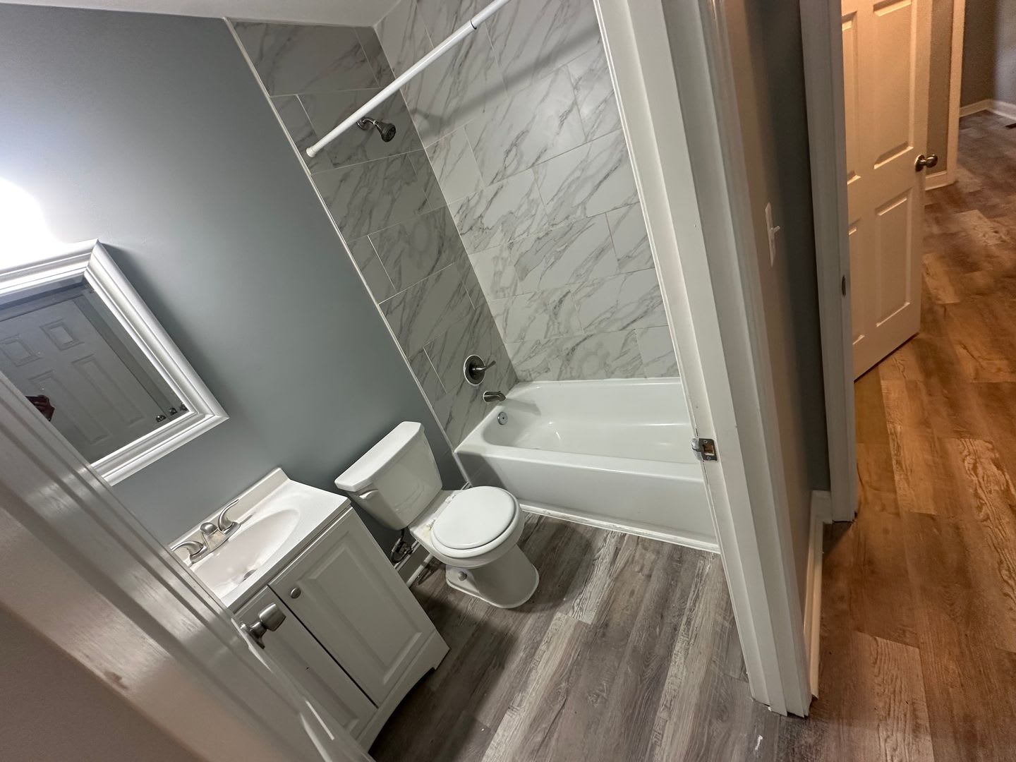 2bdr 1 ba east Baltimore – photo 3