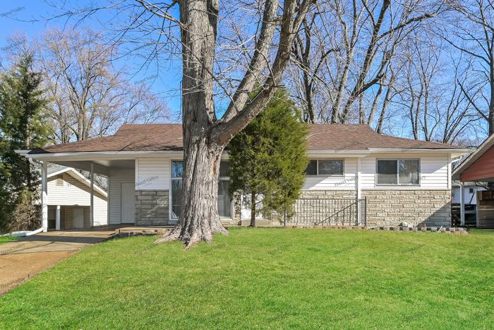 7048 Clover Lane – photo 1