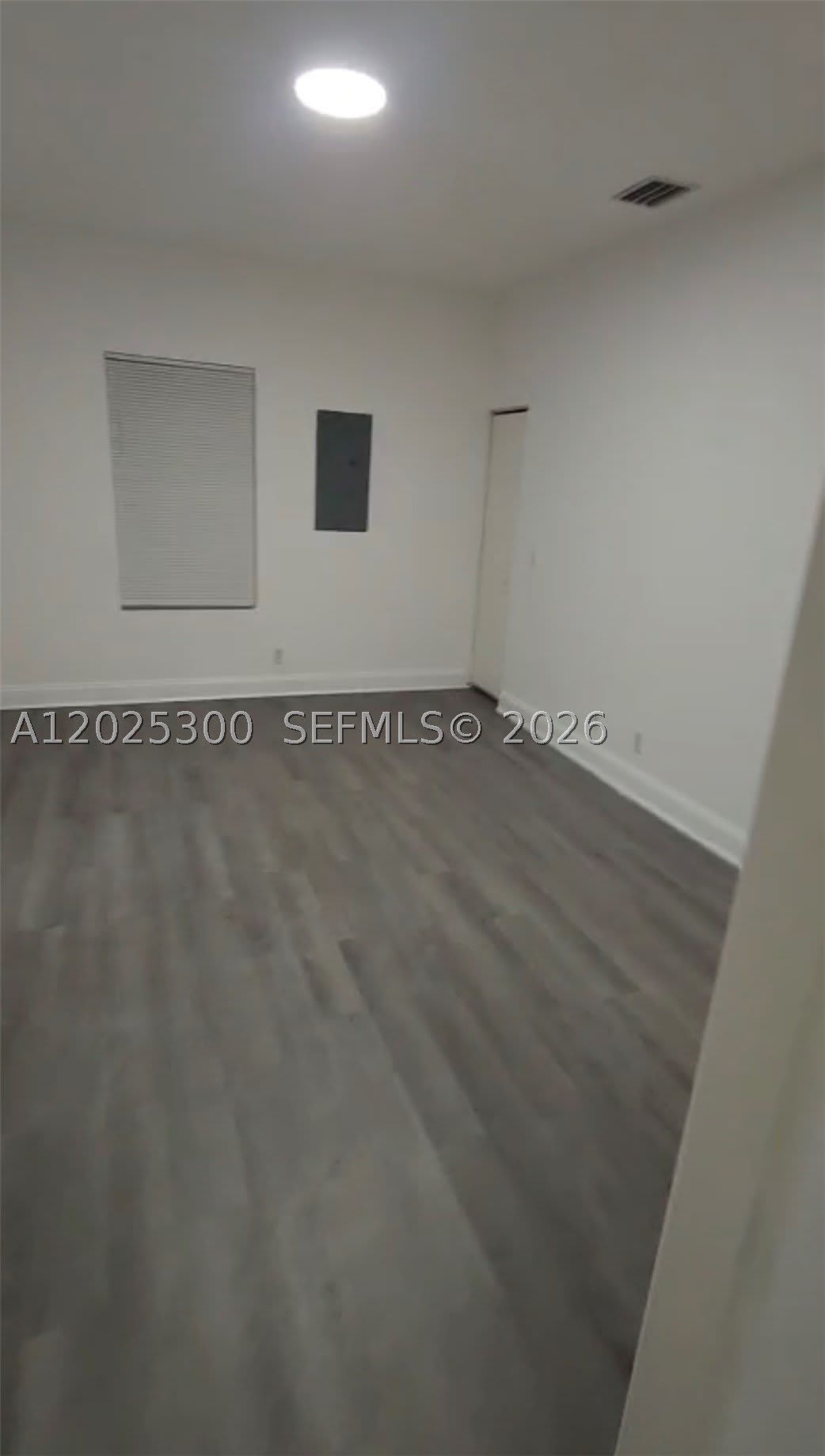 4216 Leo Ln – photo 3