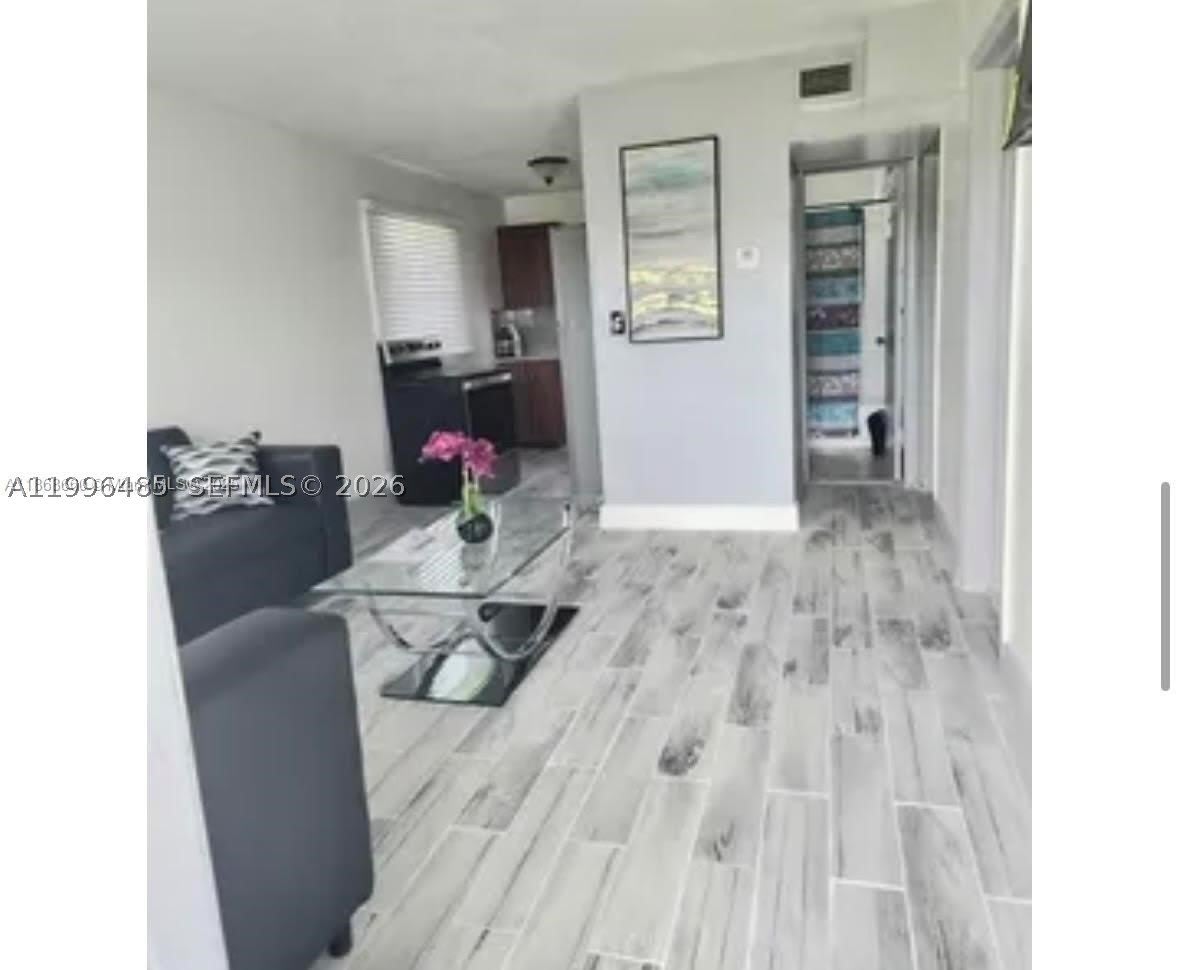 715 NW 7th Ave – photo 1