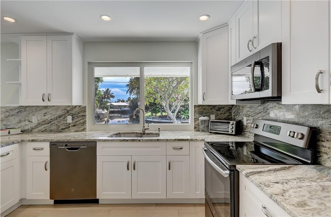 840 SW 7TH Street – photo 3