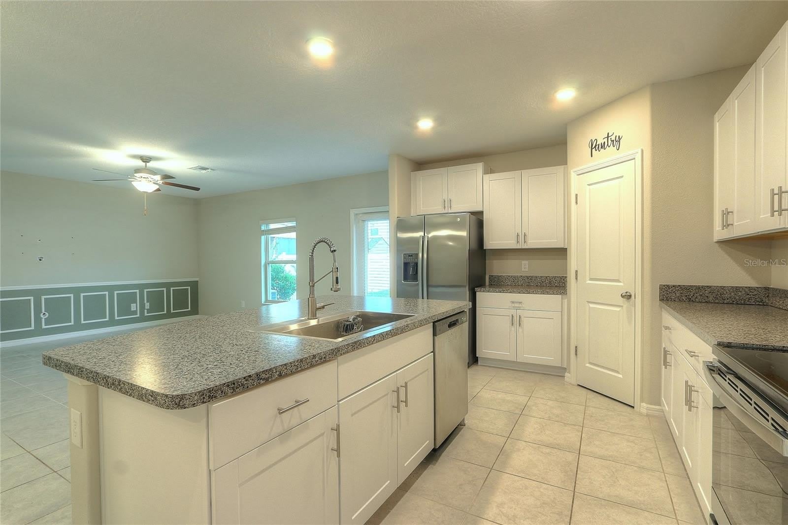 7217 RONNIE GARDENS Court – photo 3