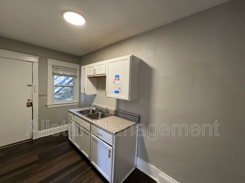 13815 Idarose Ave – photo 3