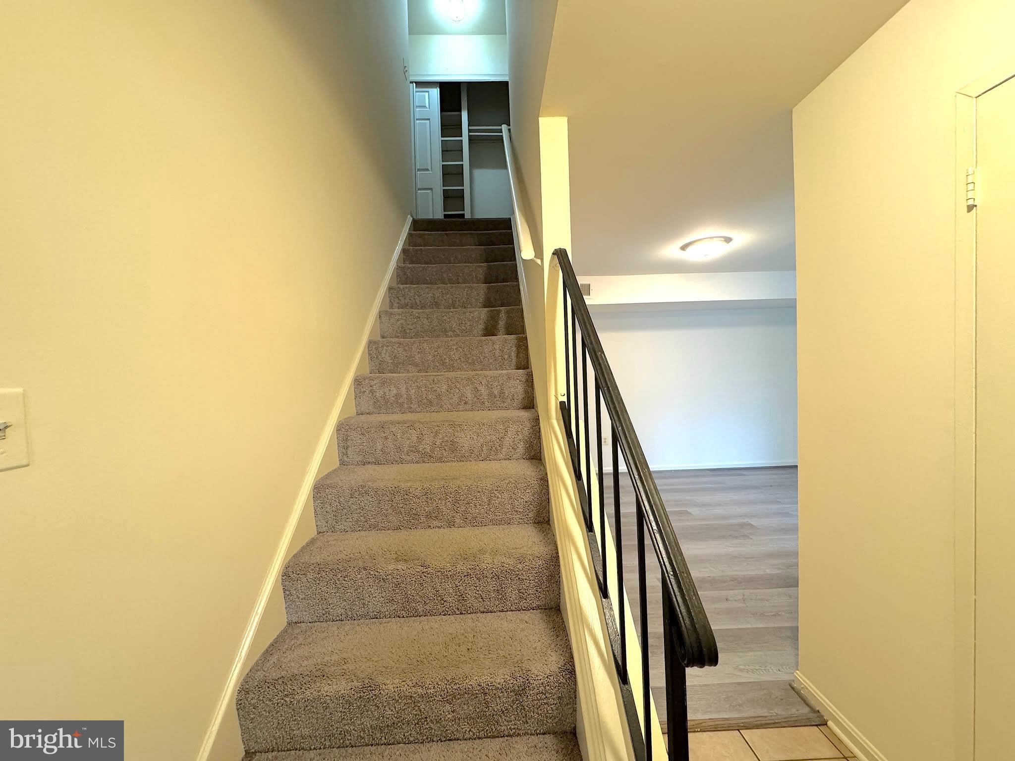 4657 LOGSDON Drive – photo 2