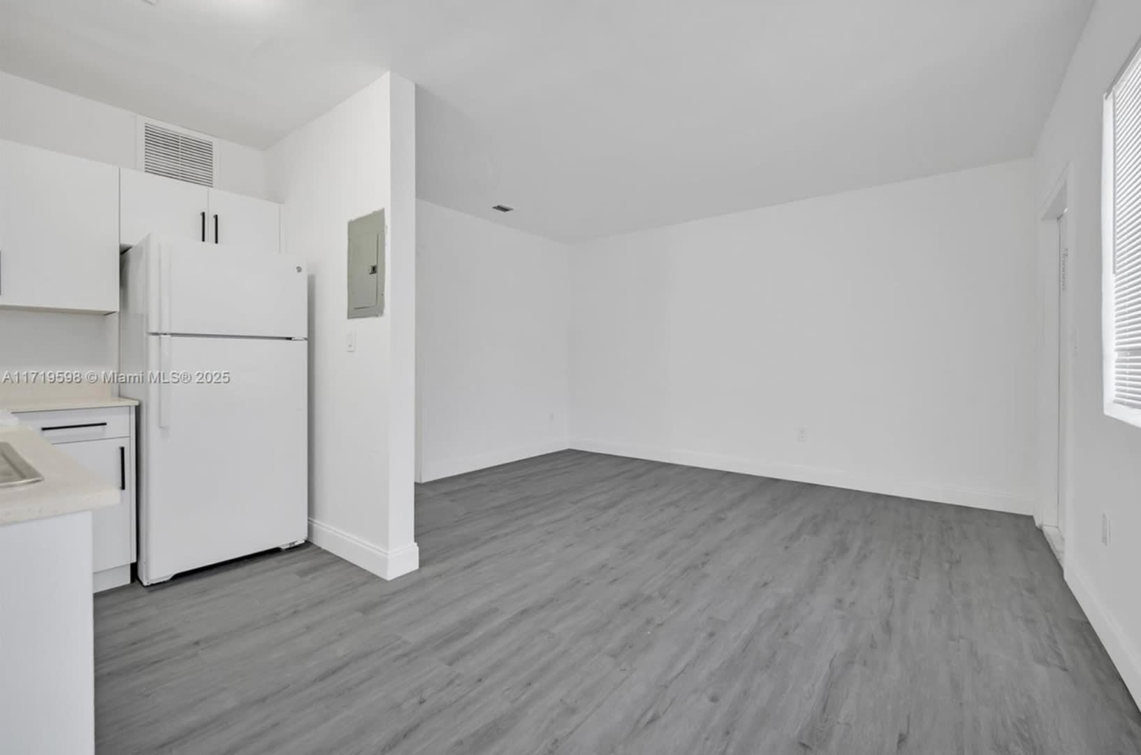 740 84th Street – photo 1