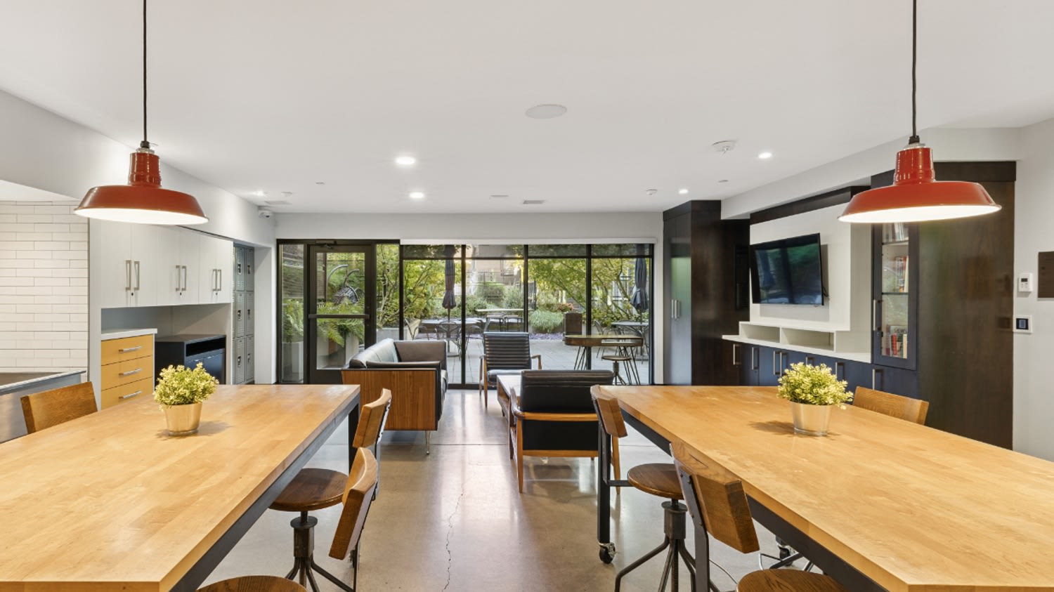 Smith & Burns – photo 3