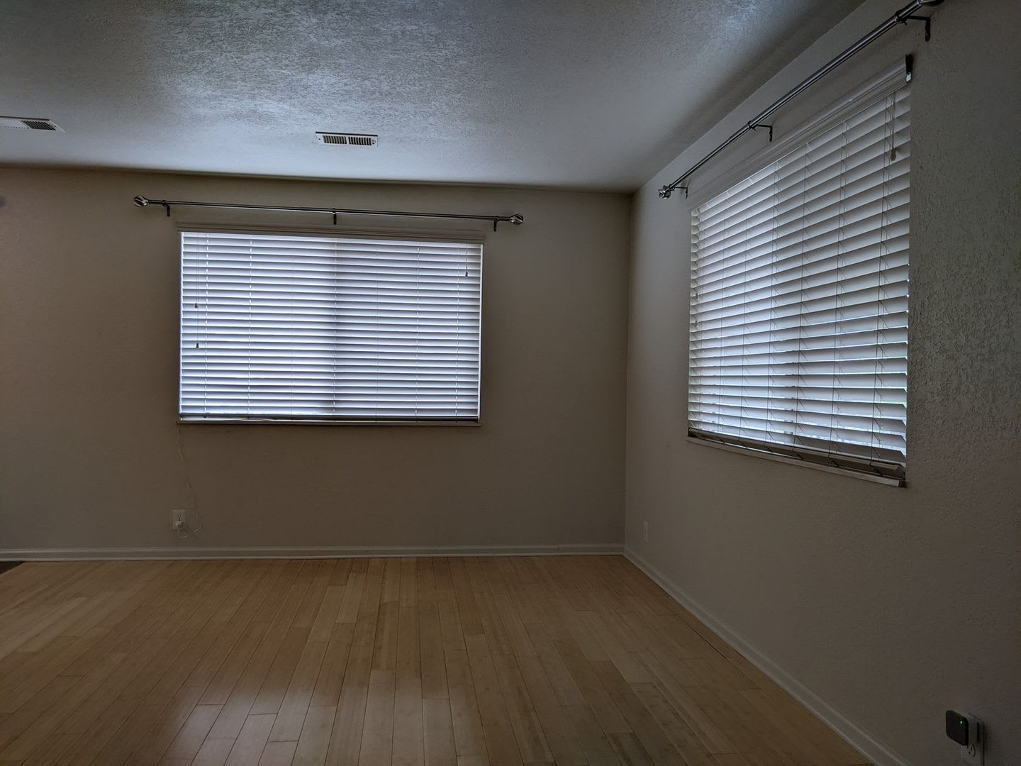 Bright Cozy 2 Bedroom Condo With Garage Central A C Exceptional Storage – photo 3