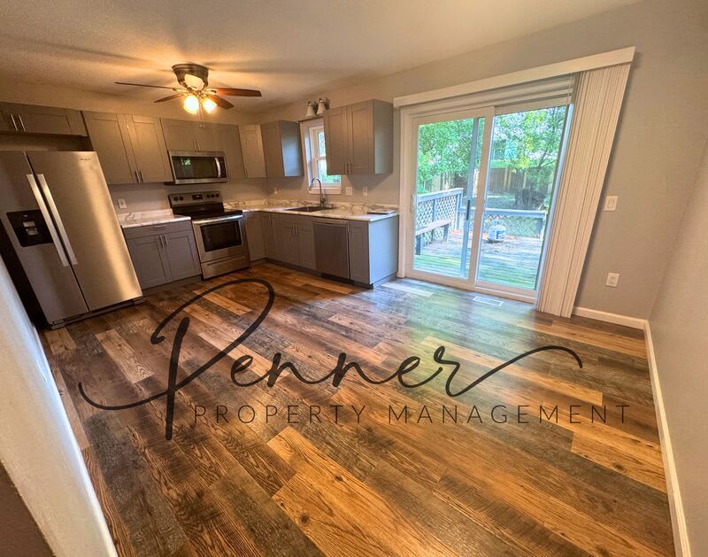 818 SE 19TH ST – photo 2