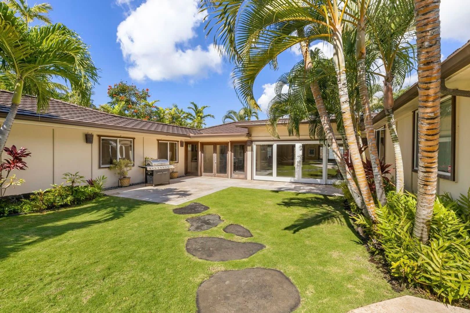 Modern Tropical Home w/Pool, Private Yard, & A/C. Kahala Breeze – photo 5