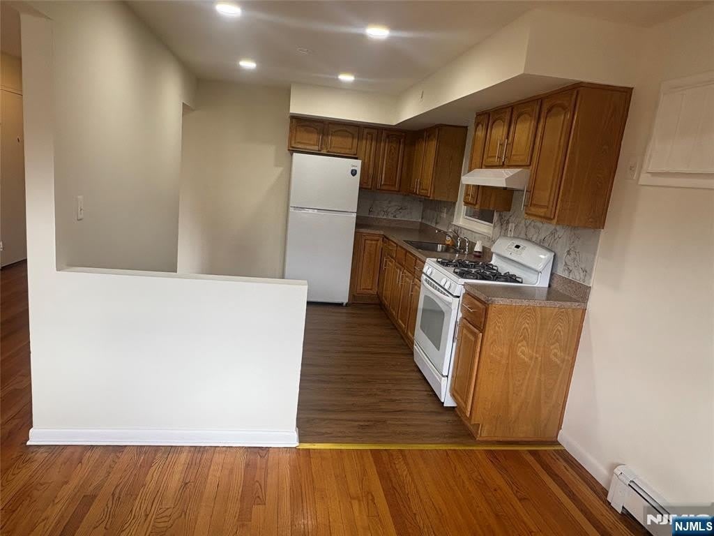 399 Walker Street – photo 5