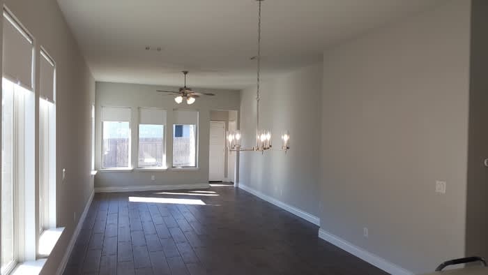 212 Freeman Loop – photo 5