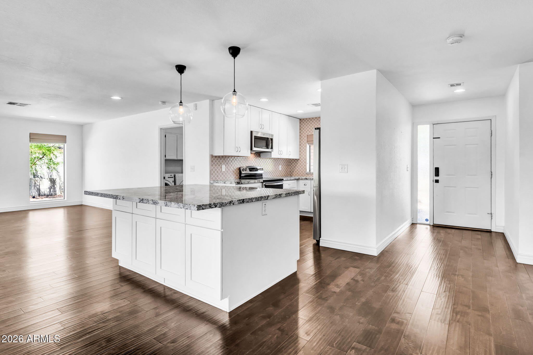5219 E WINCHCOMB Drive – photo 4