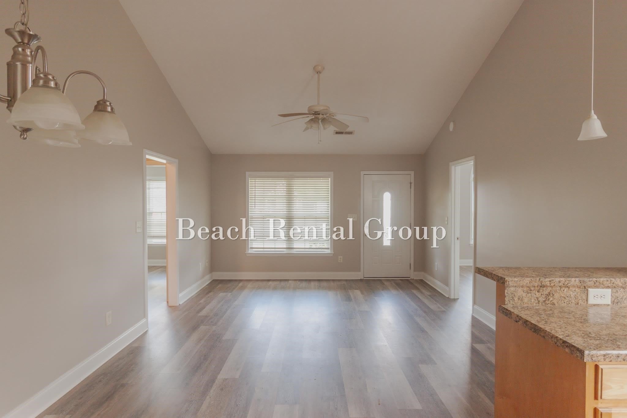 204 MacArthur Dr. – photo 2