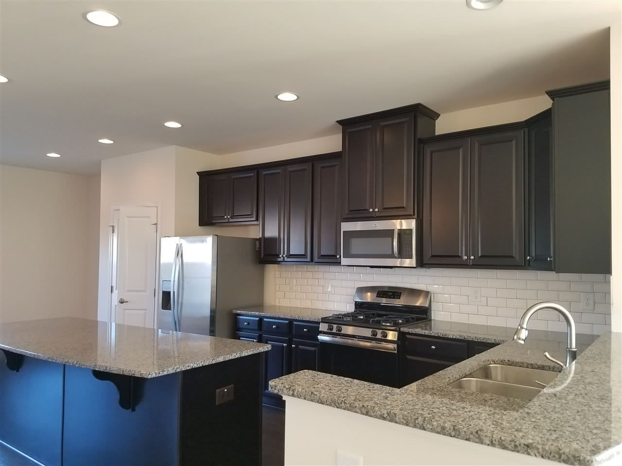 2114 Whitesmith Drive – photo 3