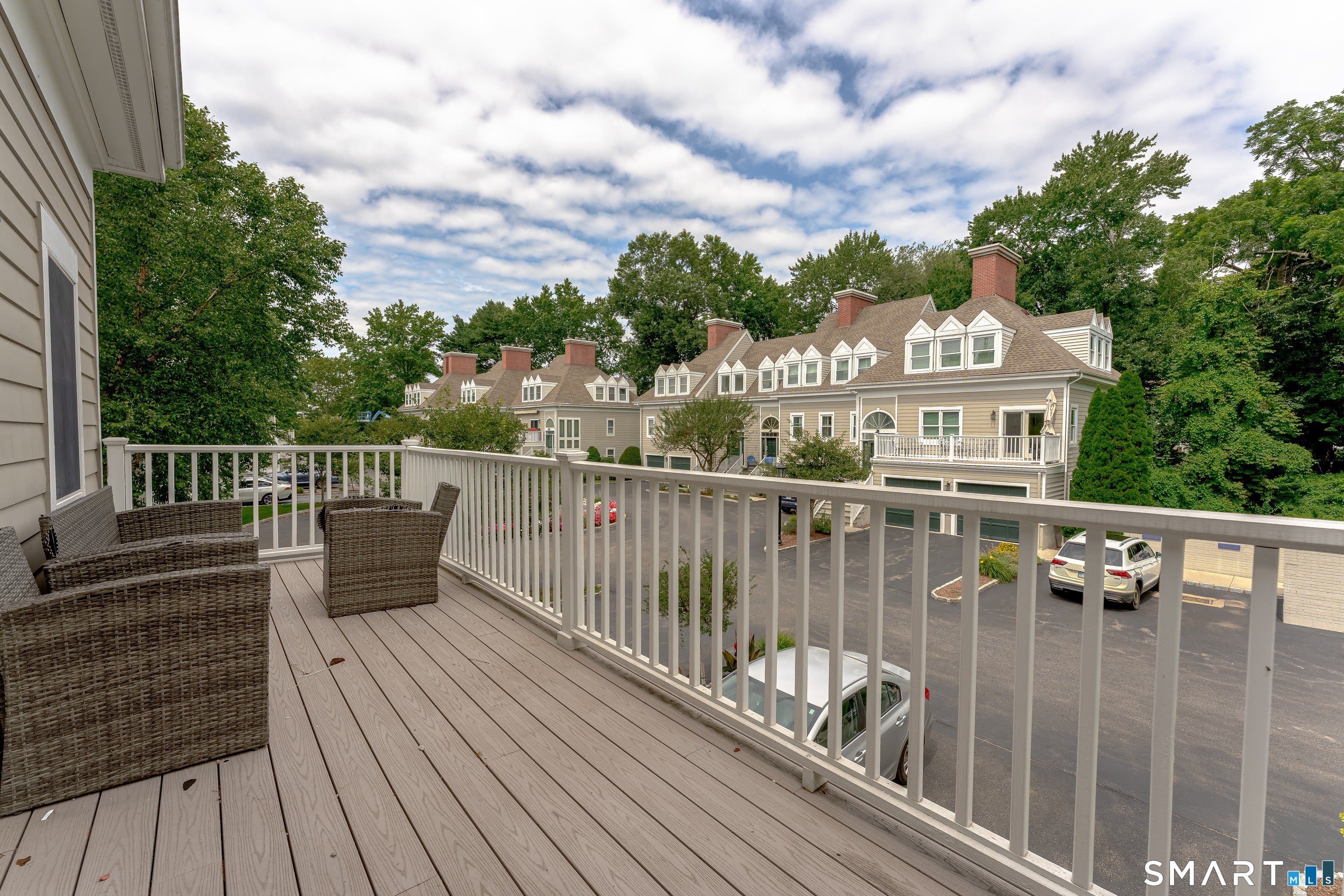 450 Center Street – photo 4