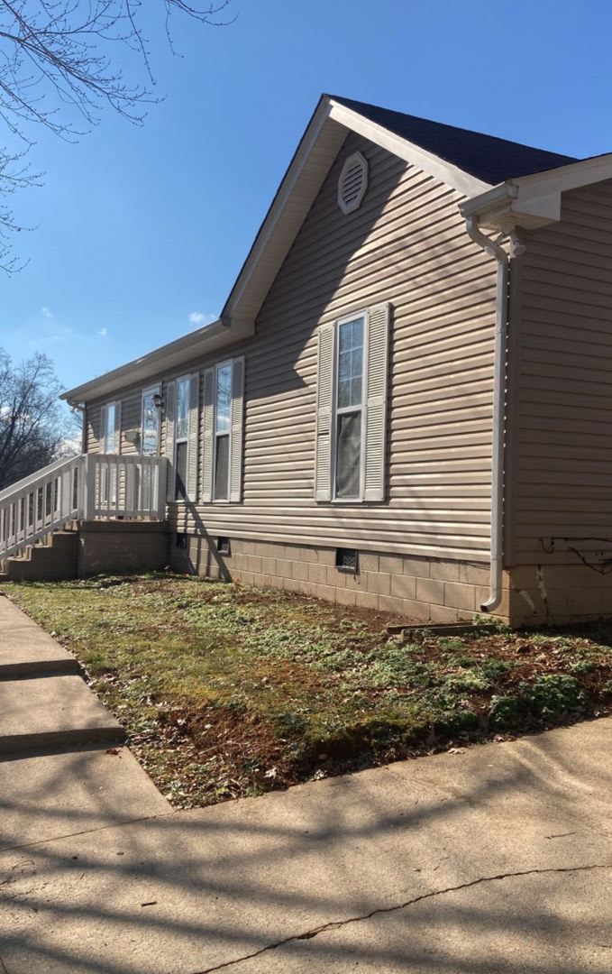 1584 Boxcroft Rd – photo 2