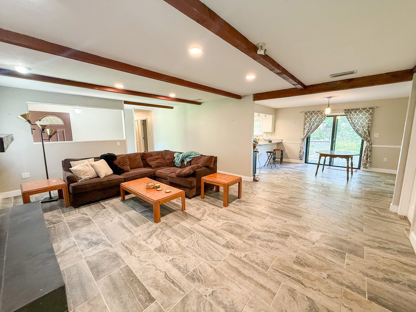 305 Nw 28Th Terrace – photo 2