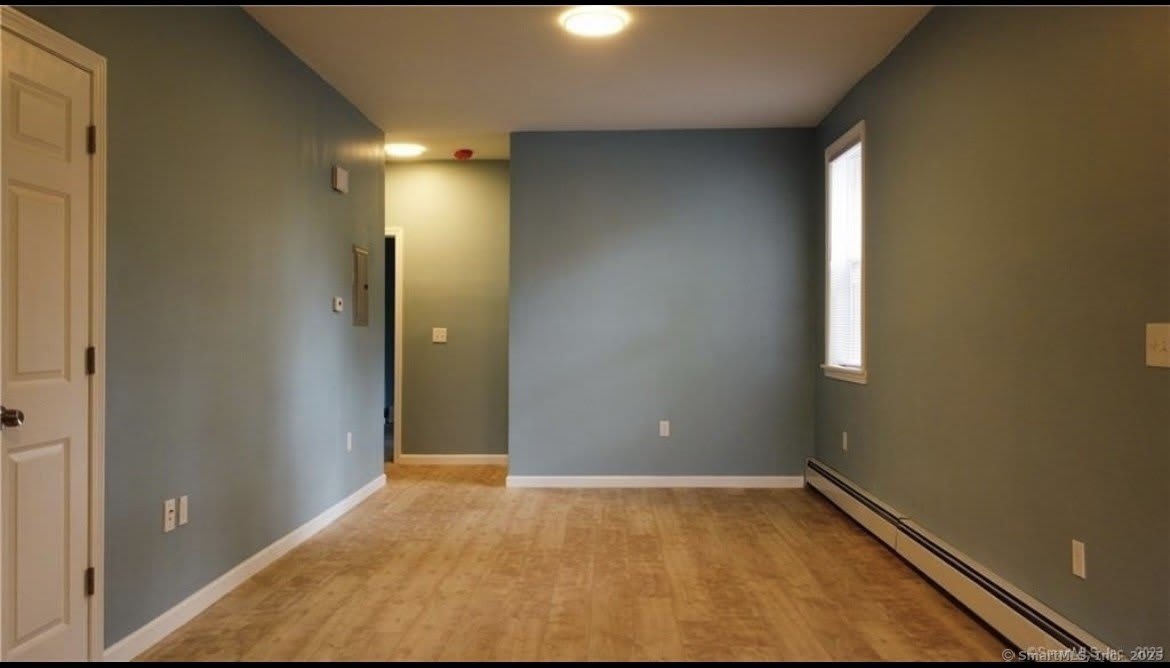 33 Center Street – photo 3