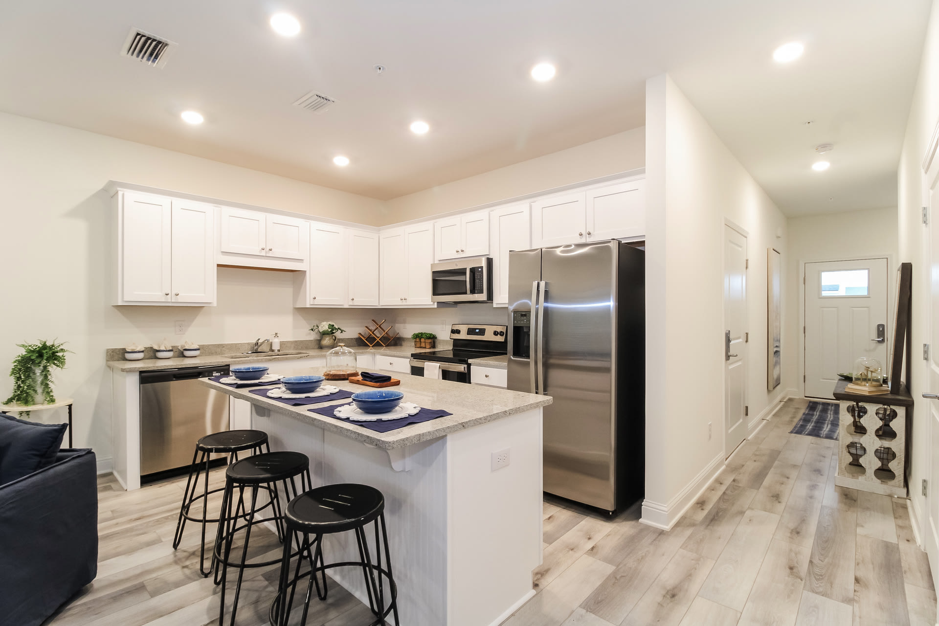 111 Cabot Lane – photo 2