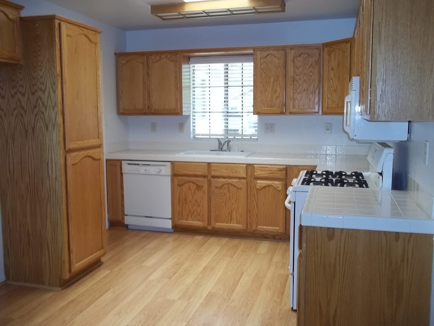 Nw Cul De Sac Home Offering Plenty Of Amenities Coming Available Soon – photo 1