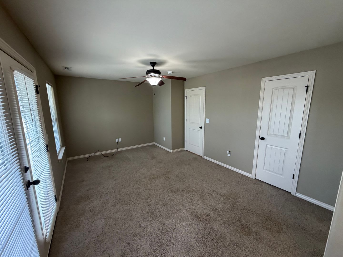 537 Keats – photo 5
