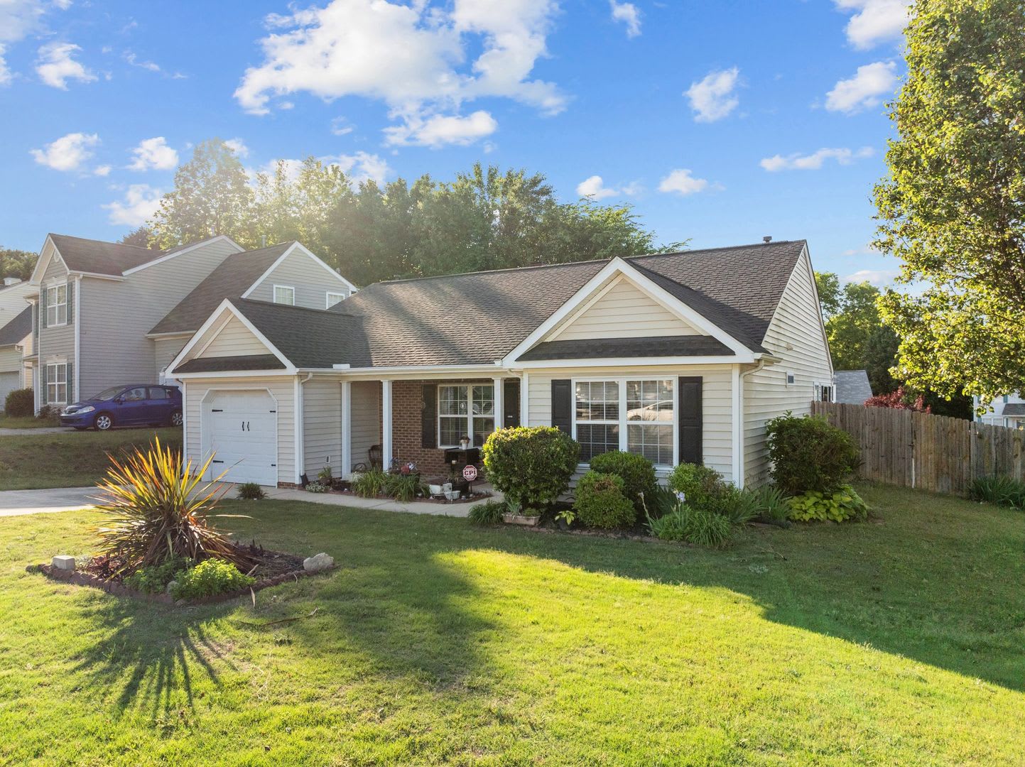 Charming Brick Ranch Cozy Updated – photo 1