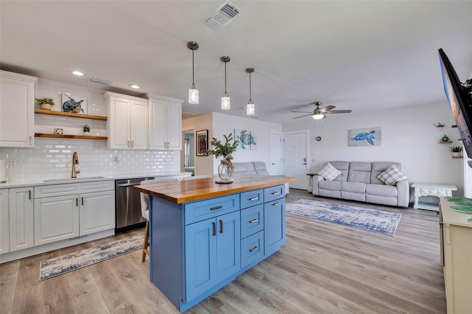 5266 BEACH Drive SE – photo 4