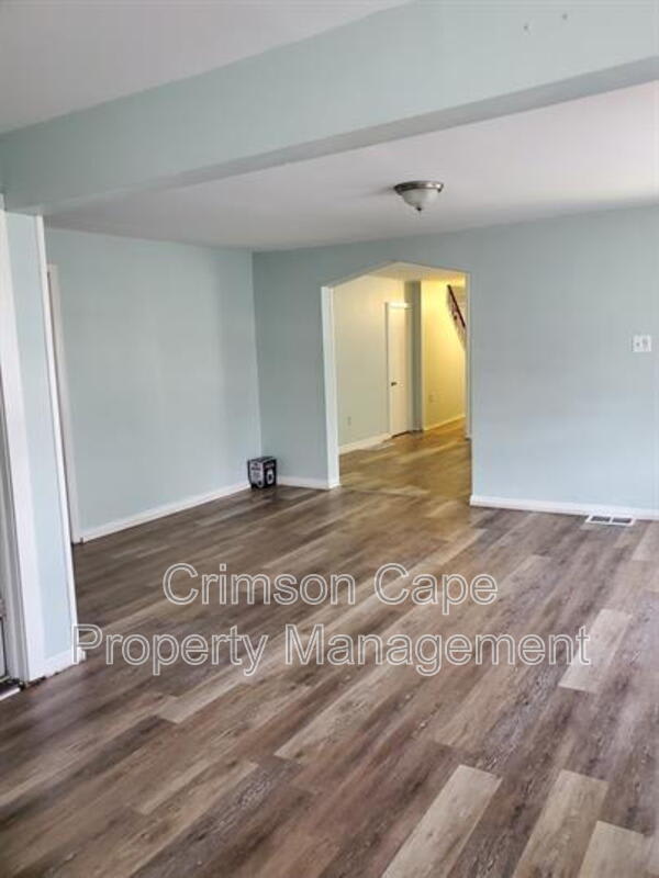 108 Grove St – photo 2