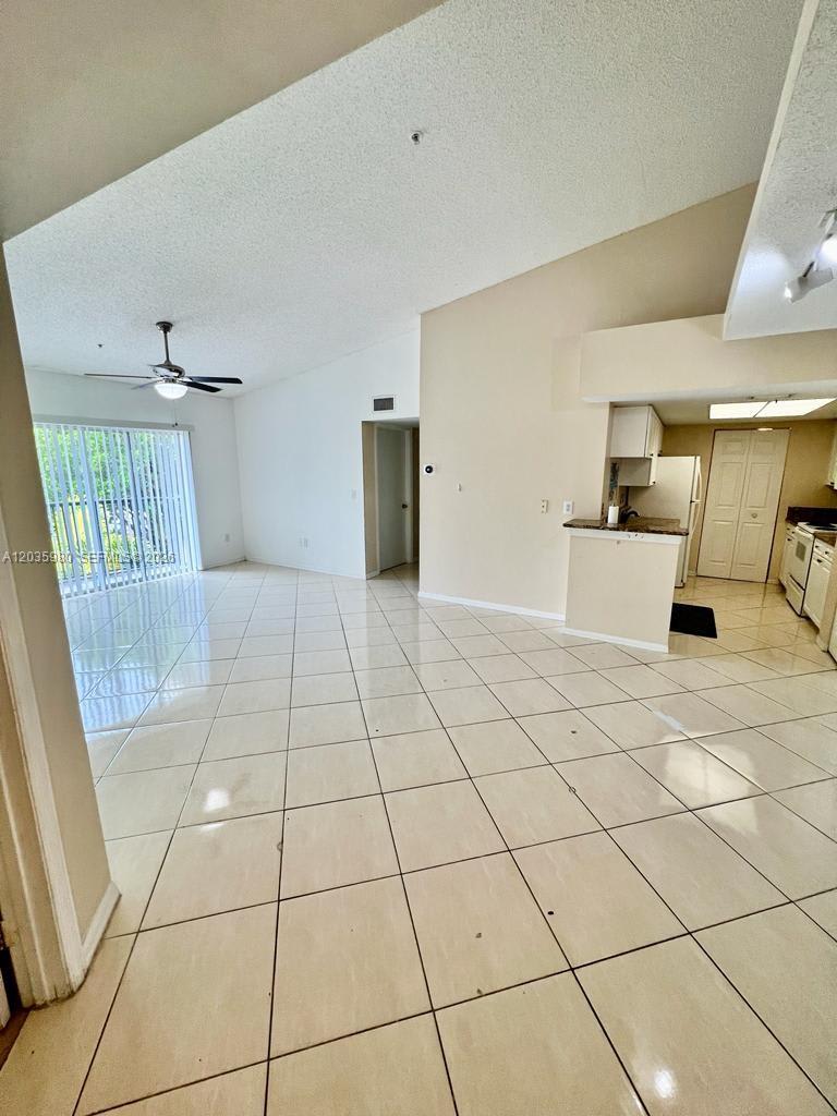 400 Crestwood Ct N – photo 5