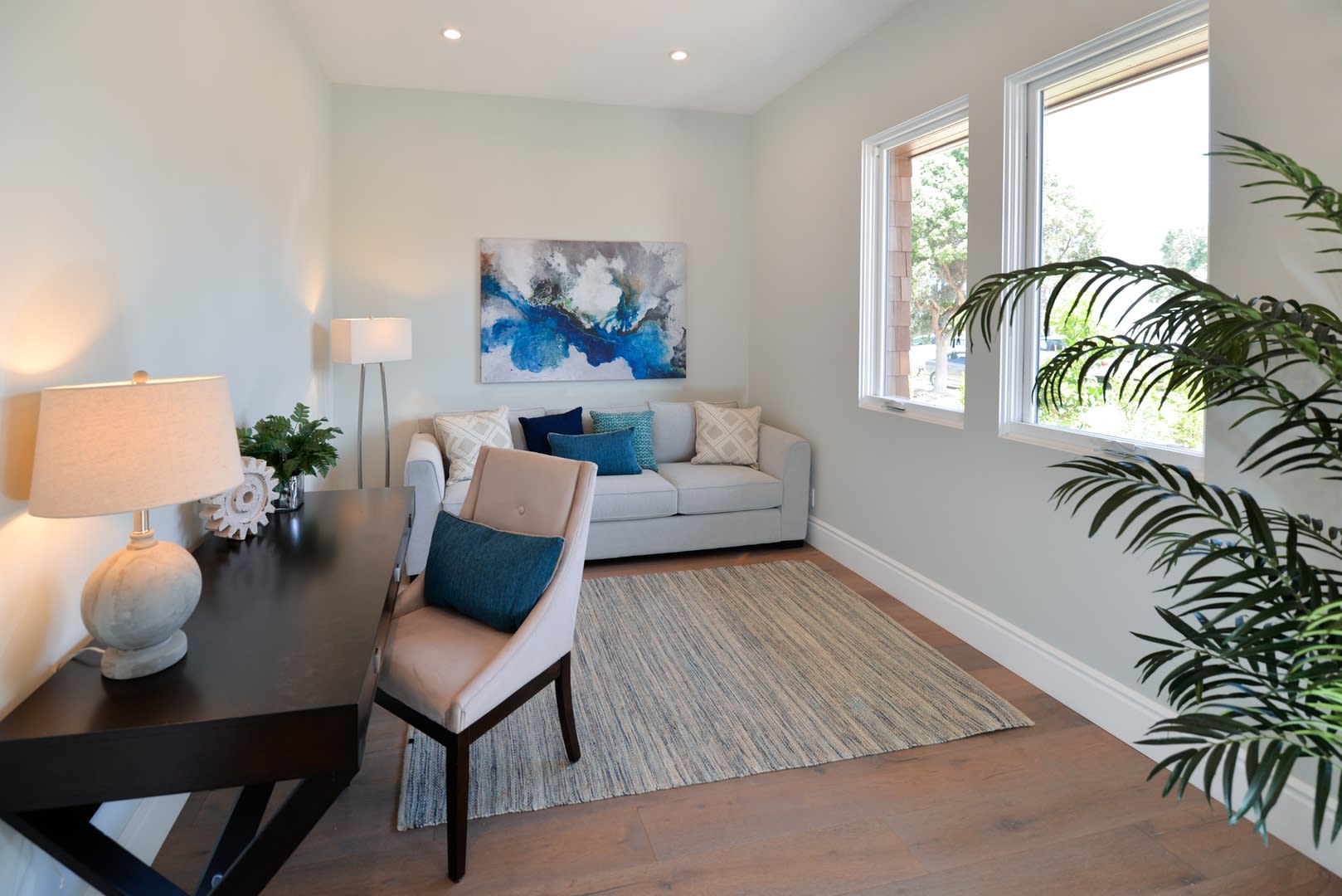 Must See 5 Bedroom 5 Bath In Manhattan Beach Hill Section Swimming Pool Spa Lovely Backyard Smart Home Features – photo 4