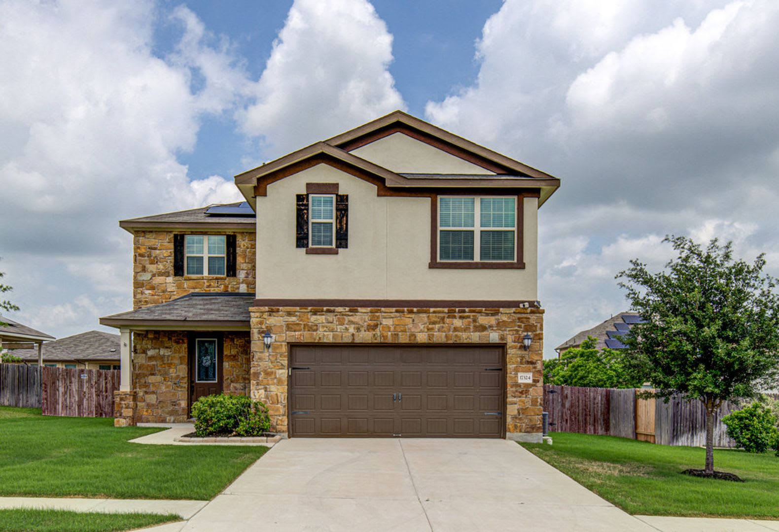 Two Weeks Free Rent Beautiful 3 Bedroom 2 5 Bath Energy Efficient Home In The Desirable Verona Community – photo 2