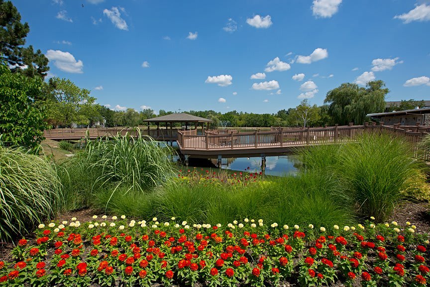 Barrington Lakes Apartments – photo 1