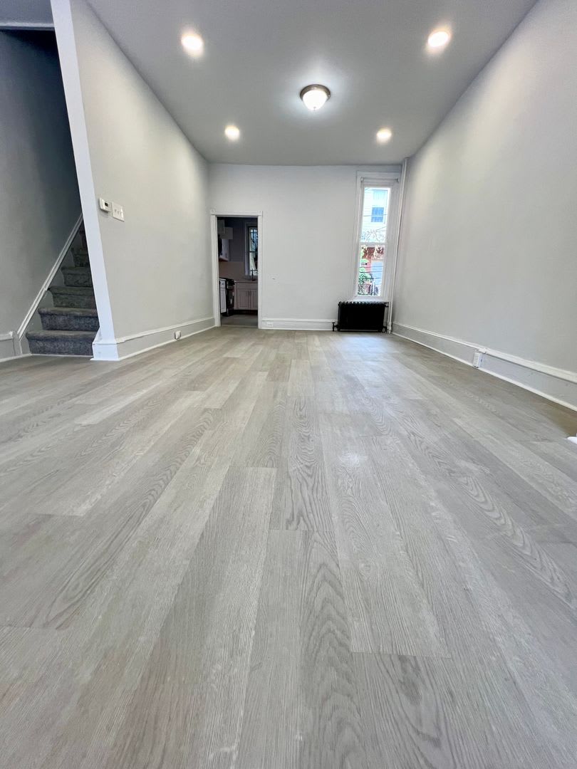 Newly Renovated Townhome in Kingsessing! Available NOW! – photo 3