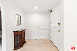 1182 Wellesley Avenue – photo 3