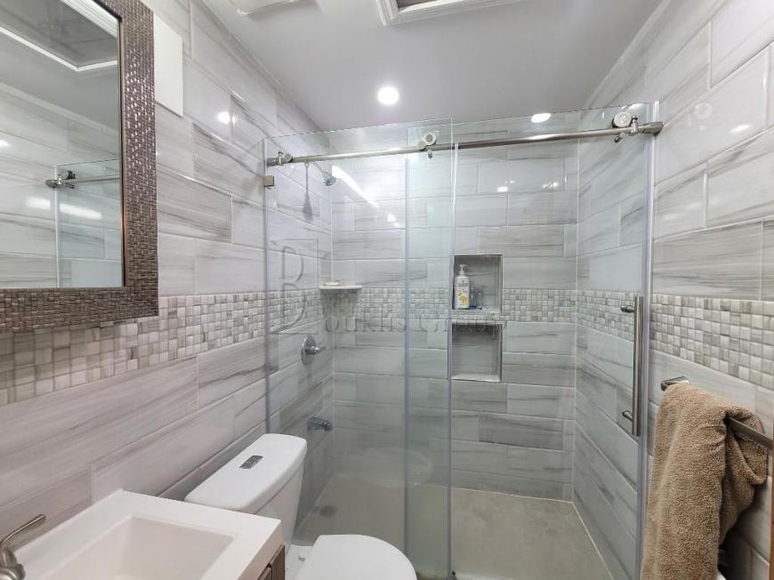 23-14 21st Avenue – photo 1