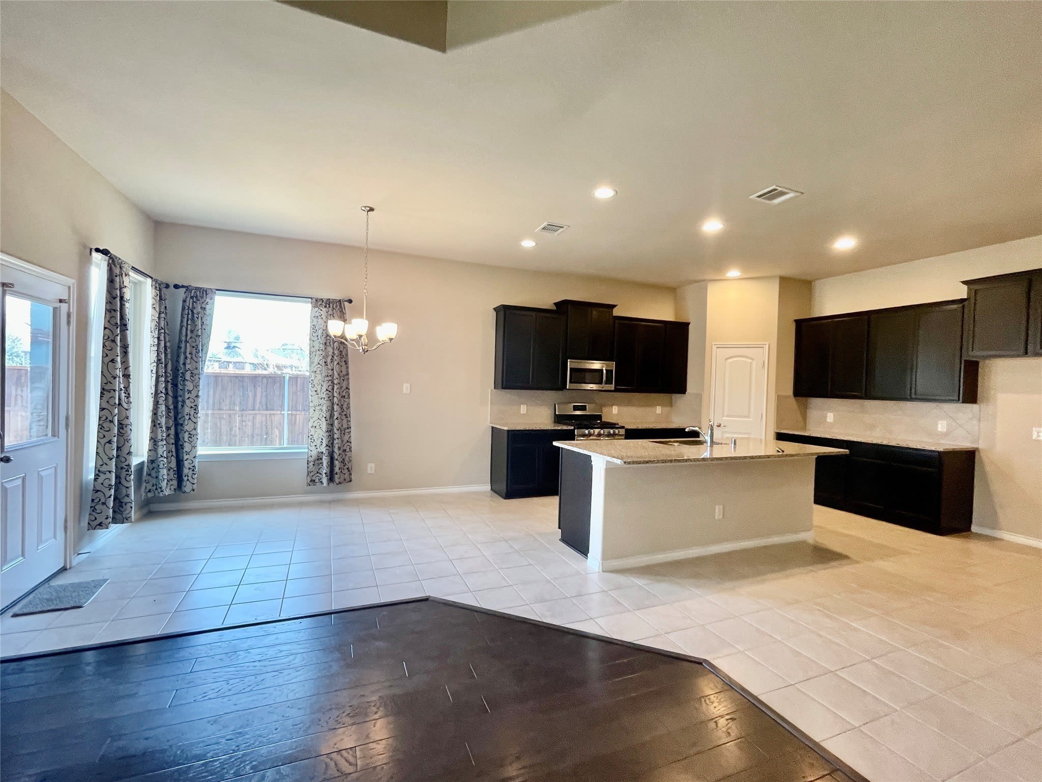 543 Haven Drive – photo 3